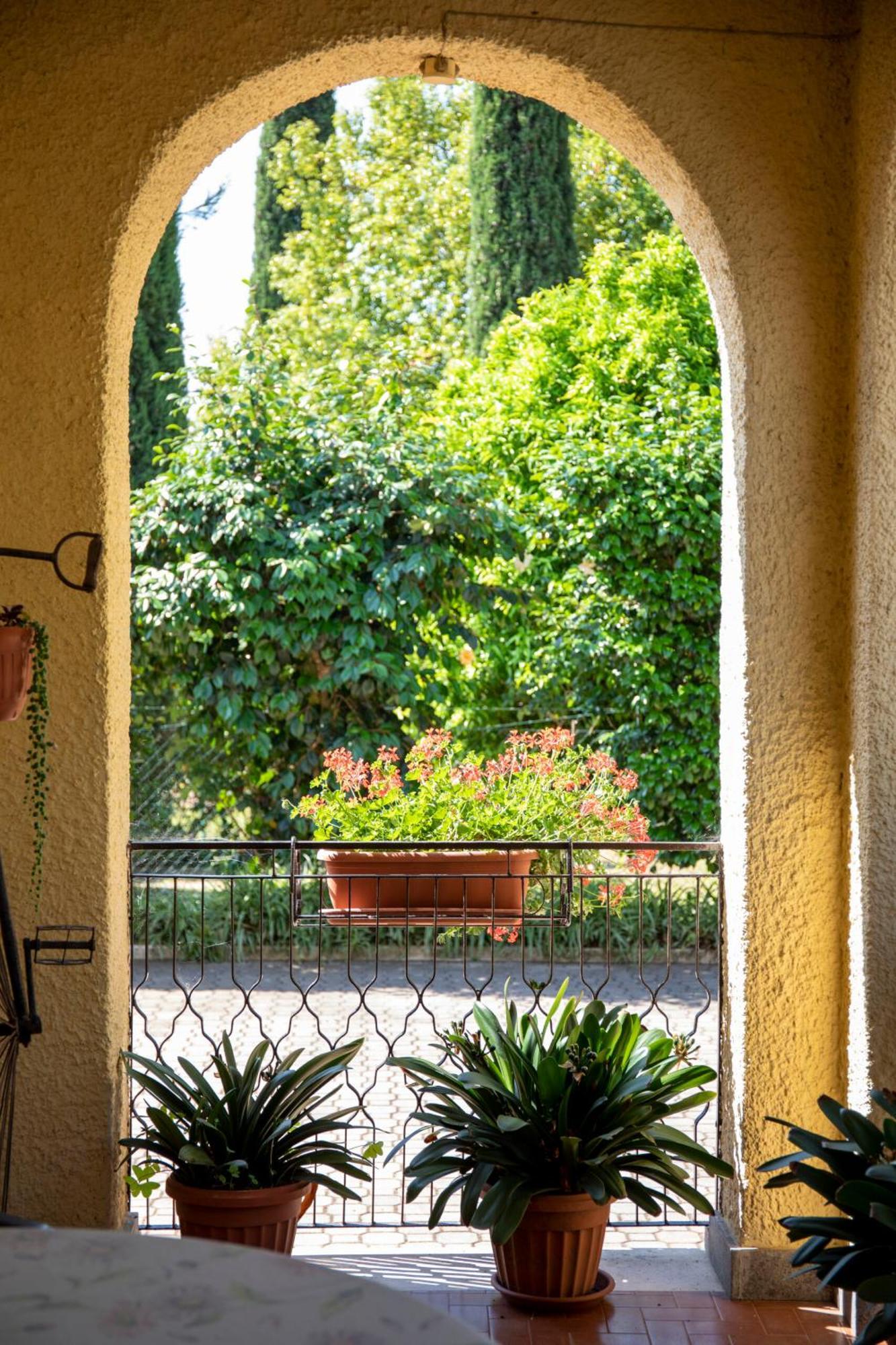 Alloggio Per Uso Turistico Sant'Andrea Lariano Buitenkant foto